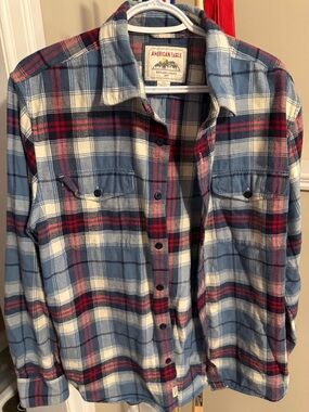 American Eagle Plaid Button-Up Shirt in Blue, Red & Cream